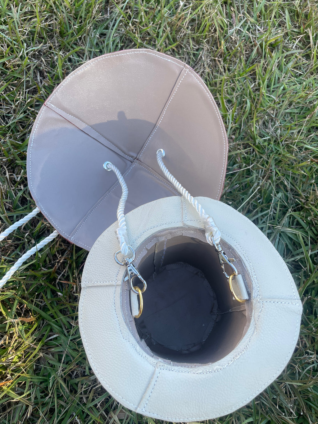 Small mushroom purse