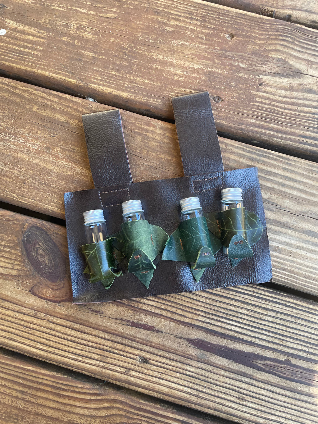 Leaf Bottle Holder