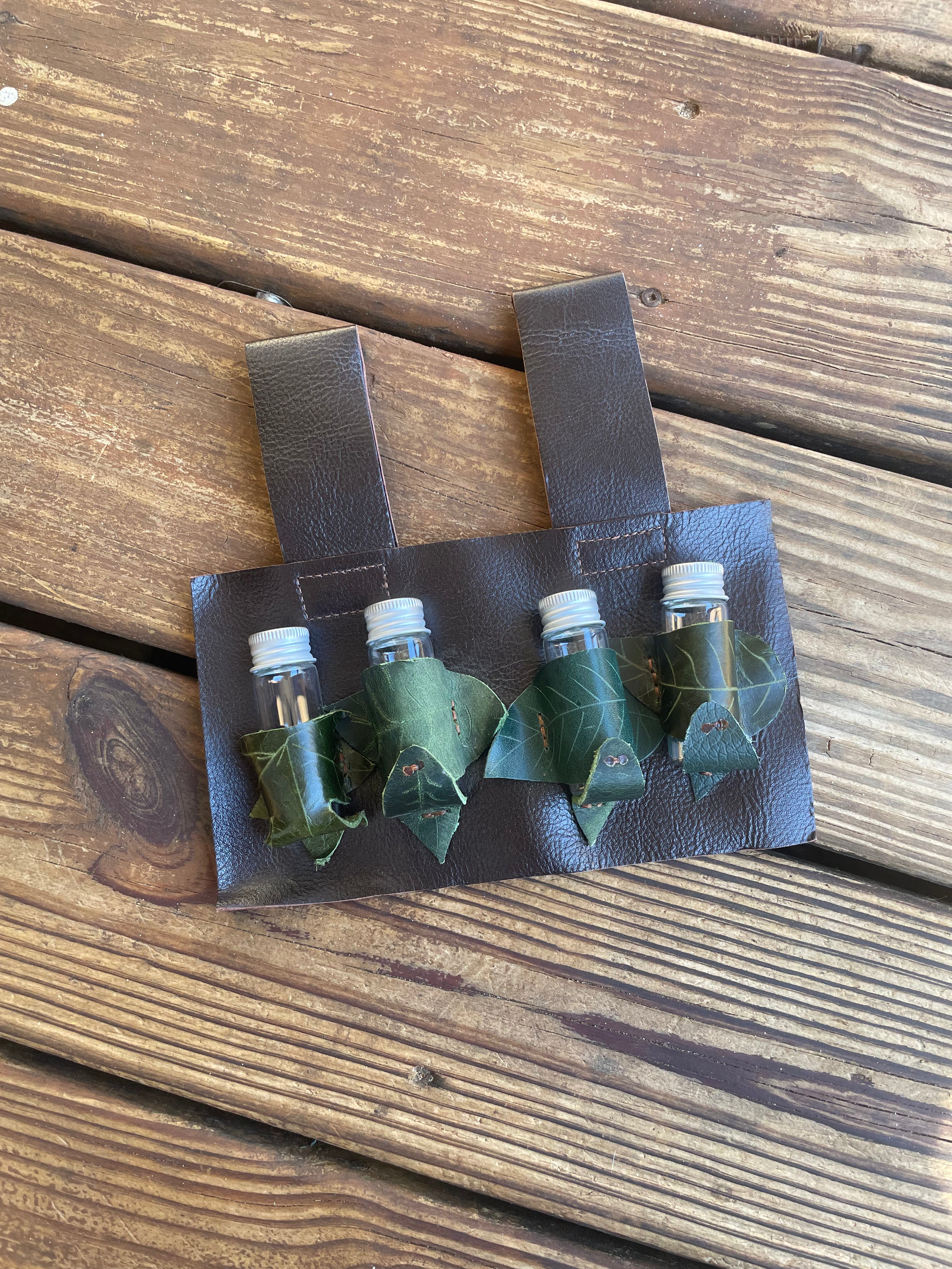Leaf Bottle Holder